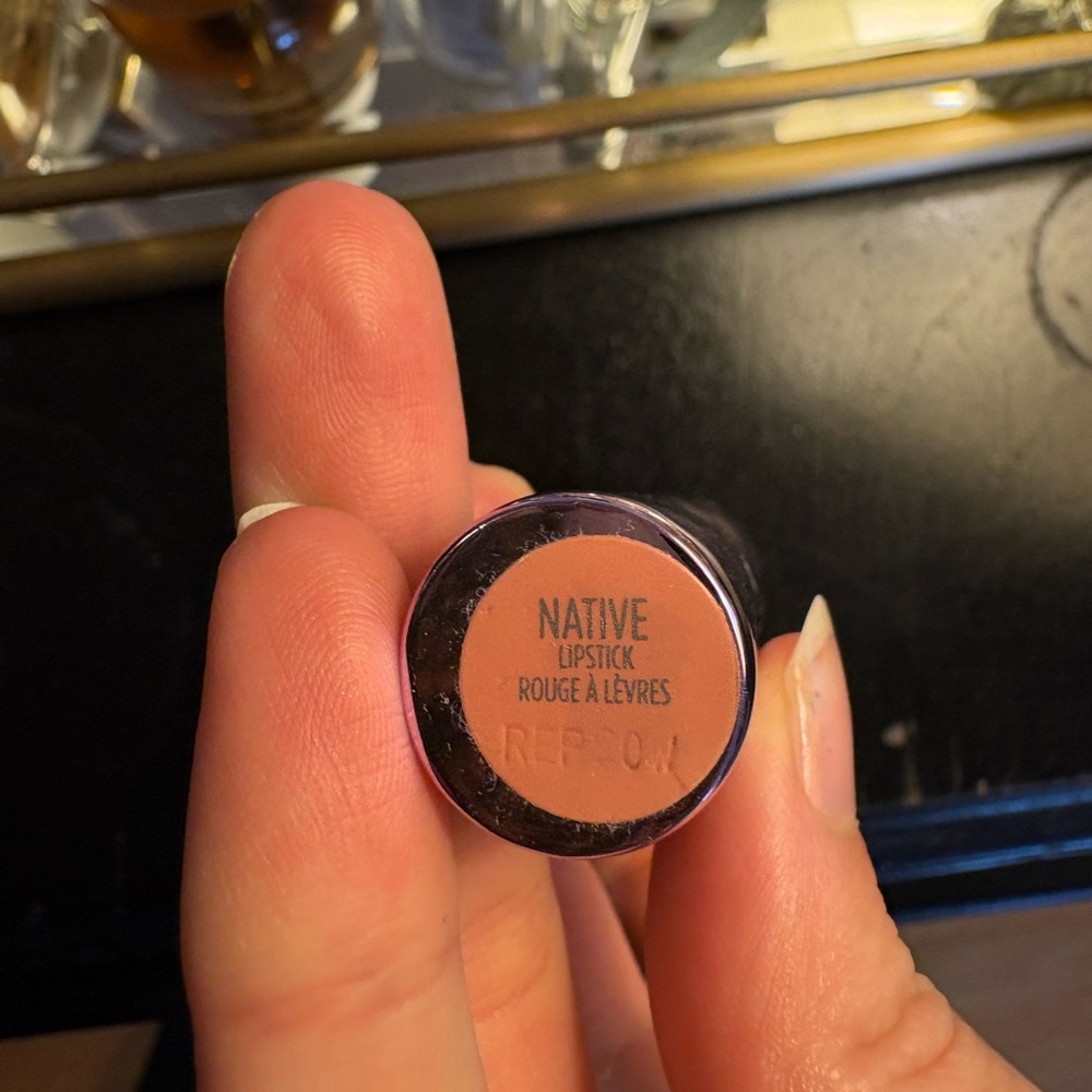 Makeup Bundle - Picture 4 of 12